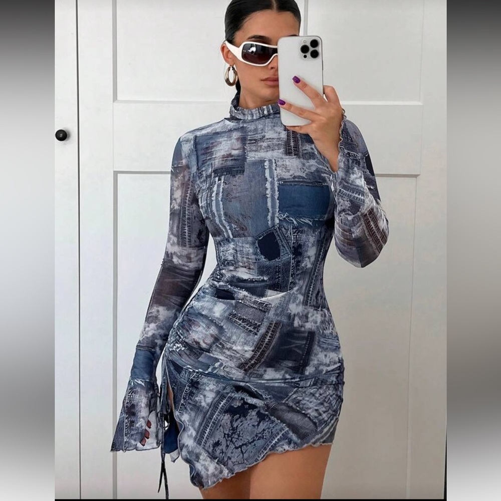 Elegant Abstract Long Sleeve Dress